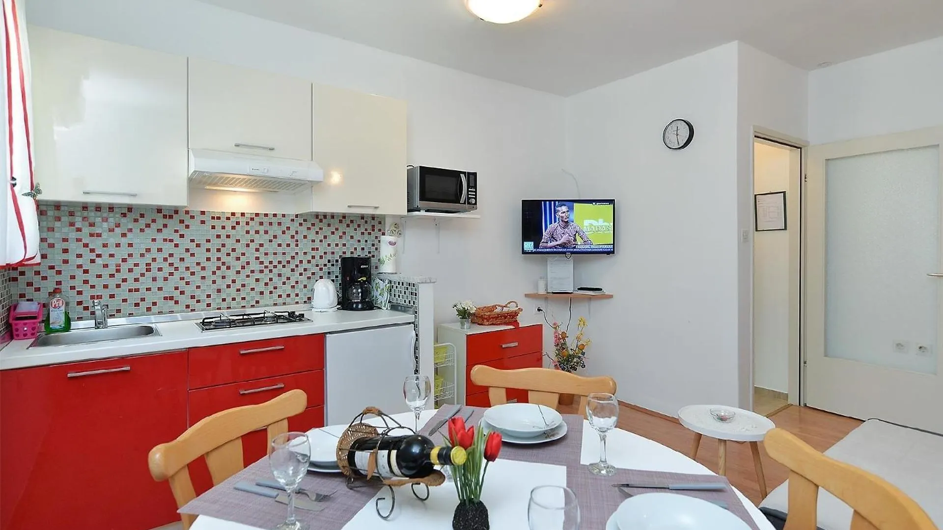 Apartment Ferienwohnung Fuer 4 Personen Ca 35 Qm In Porec, Istrien Istrische Riviera